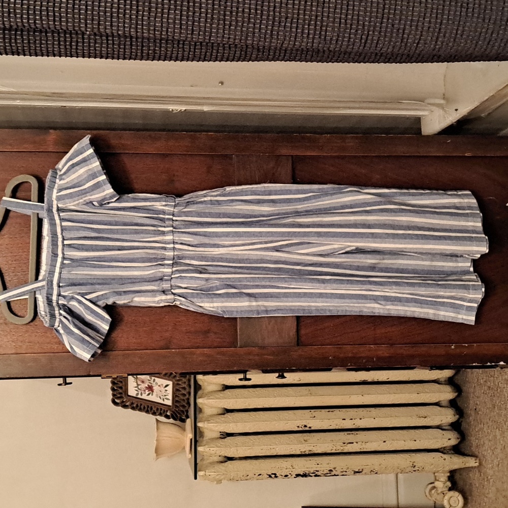 Bebe girls size S (7/8) blue and white striped wide leg cold shoulder romper